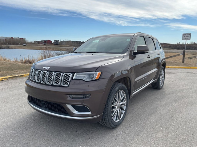  2018 Jeep Grand Cherokee Summit in Cars & Trucks in Calgary - Image 4