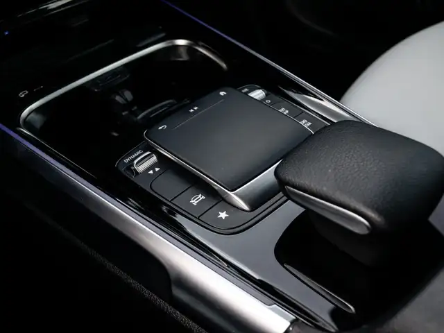 2021 Mercedes-Benz GLB 250 |AMG PKG|PANOROOF|HEATED SEATS|APPLE  in Cars & Trucks in City of Toronto - Image 23