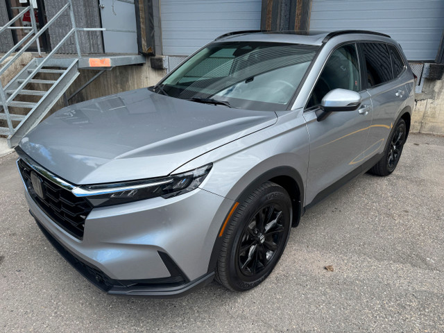 2023 Honda CR-V Sport \Gloss Black Wheels\Heated Steering Wheel in Cars & Trucks in Calgary
