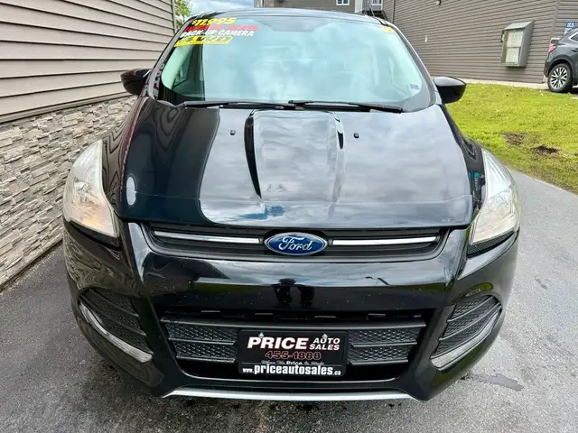 2016 Ford Escape 4WD SE - HEATED SEATS - BACKUP CAMERA dans Autos et camions dans Fredericton - Image 7