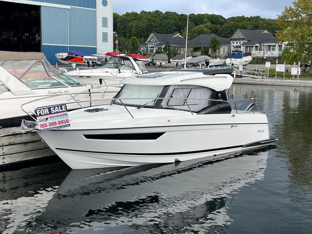 2022 Parker Poland 750 Cabin Cruiser in Powerboats & Motorboats in Muskoka