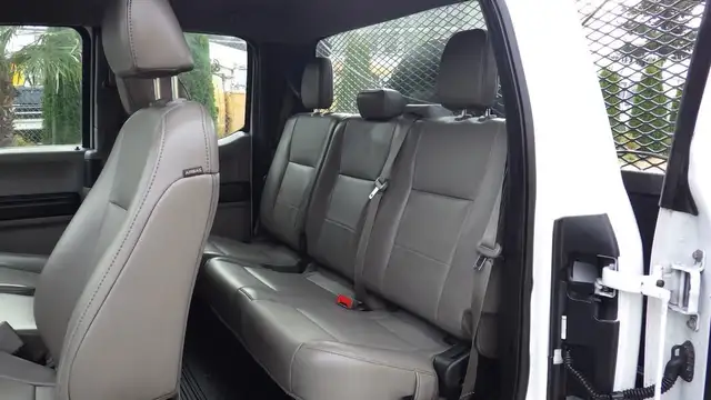 2019 ford F-550 11 Foot Flat Deck 4WD in Heavy Trucks in Richmond - Image 35