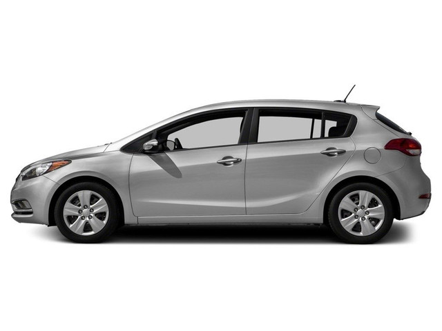 2016 Kia Forte 5dr HB Auto LX+ in Cars & Trucks in Hamilton - Image 3