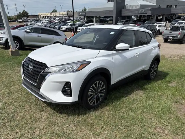 2025 Nissan Kicks Play in Cars & Trucks in Strathcona County - Image 3