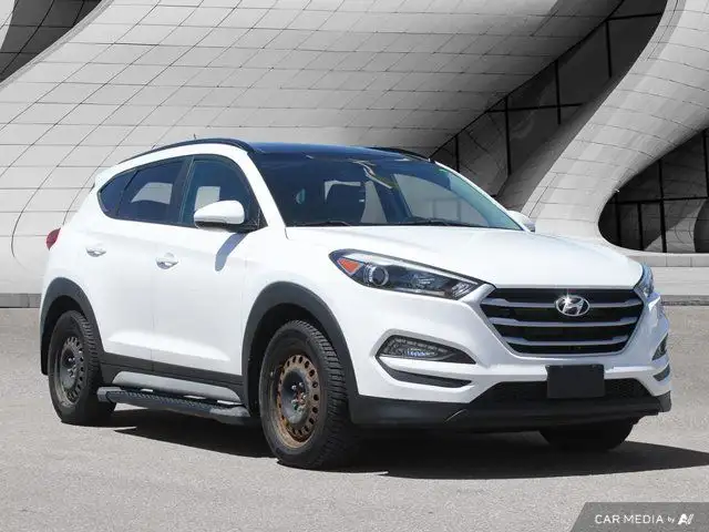 2017 Hyundai Tucson SE | Bluetooth | Heated Seats | AWD | XM dans Autos et camions dans London - Image 8