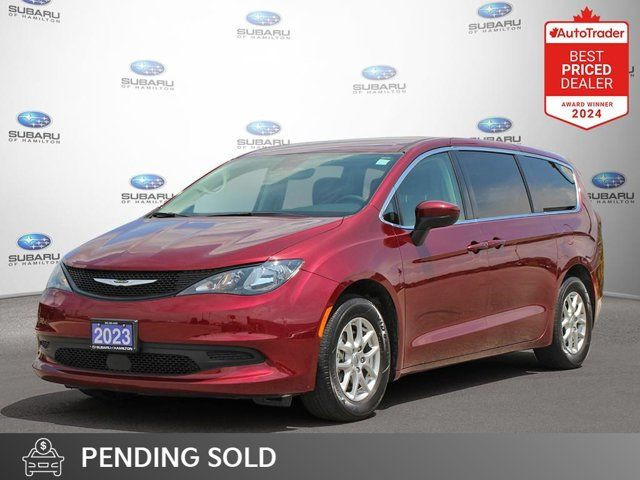 2023 Chrysler Grand Caravan SXT in Cars & Trucks in Hamilton