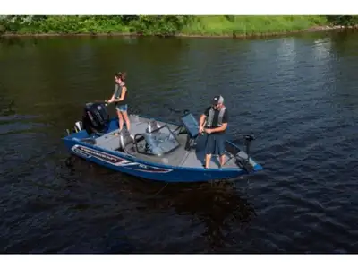 NANOOK 168 DLX WS 115ELPT PXS - HOUSSE REMORQUAGE NOIR - CONV. BIMINI/TOIT NOIR COMPLET - AUVENT BIM...