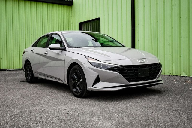 2023 Hyundai Elantra Preferred • HEATED SEATS/STEERING • CP/AA in Cars & Trucks in Ottawa