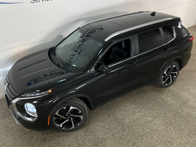 2022 Mitsubishi Outlander SEL SEL/AWD/7 PASS/LEATHER/ROOF/NAV... in Cars & Trucks in Belleville - Image 2