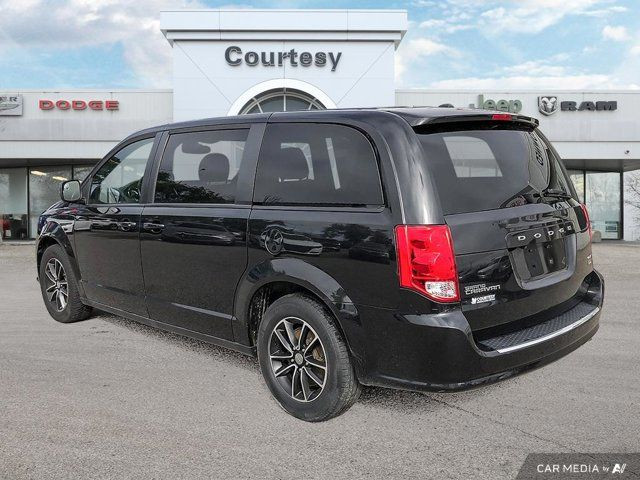 2019 Dodge Grand Caravan GT | No Reported Accidents | Third Row in Cars & Trucks in Calgary - Image 4