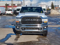 6.7L I6 Diesel, 6 Spd Transmission, Rear Auto-Levelling Air Suspension, Remote Starter, 3.73 Axle Ra... (image 9)