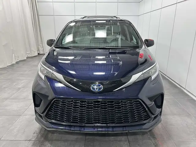 2021 Toyota Sienna AWD XSE TECHNOLOGIE - TOIT OUVRANT - INT. CUI in Cars & Trucks in Québec City - Image 3