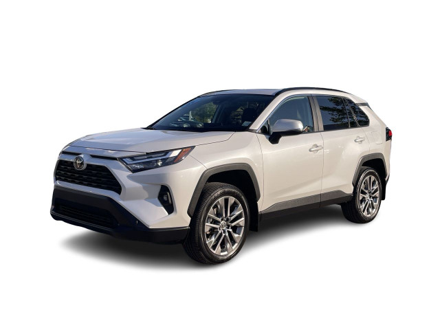 2023 Toyota RAV4 XLE AWD, Premium Package, Leather, Sunroof Heat in Cars & Trucks in Calgary - Image 3