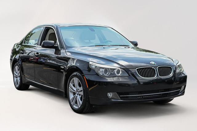 2009 BMW 5 Series 528i xDrive*Toit*Cuir*Tres propre Xdrive*Cuir* in Cars & Trucks in City of Montréal - Image 3