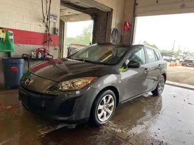 Air Conditioning, Cruise Control, Tilt Wheel Engine: 4 L/100Km City: 8.7 L/100Km Hwy: 6.0 Safety Equ...