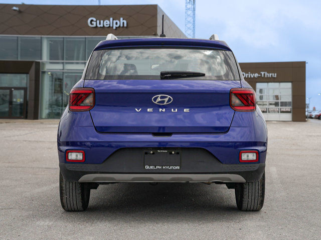 2023 Hyundai Venue Ultimate | One Owner! | Fully Loaded | Denim in Cars & Trucks in Guelph - Image 4