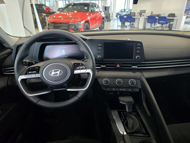 2025 Hyundai ELANTRA Preferred in Cars & Trucks in Calgary - Image 2