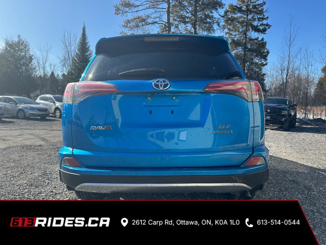 2017 Toyota RAV4 XLE HYBRID in Cars & Trucks in City of Toronto - Image 4