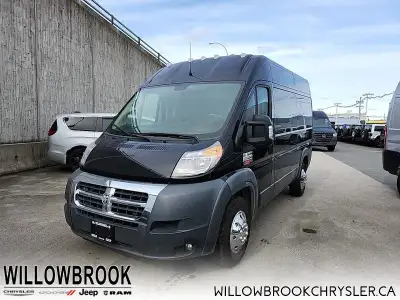 Low Mileage, Heated Power Folding Side Mirrors, MOPAR Trailer Tow Group, Cargo Partition! This trust...