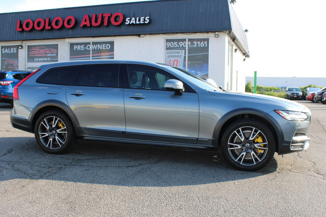 2018 Volvo V90 Cross Country in Cars & Trucks in Oakville / Halton Region