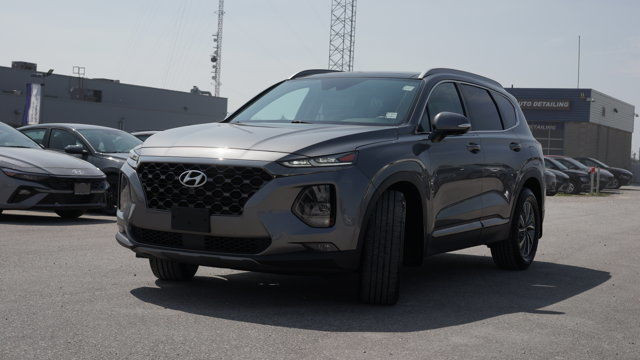 2020 Hyundai Santa Fe Luxury 2.0T AWD | Cooled Seats | 360 in Cars & Trucks in Guelph - Image 3