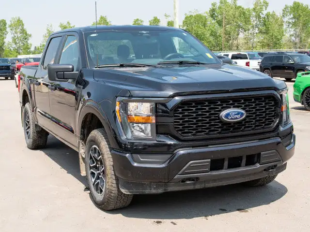 2023 Ford F-150 2.7L, Trailer Tow Pkg, STX Appearance Pkg in Cars & Trucks in Calgary - Image 3