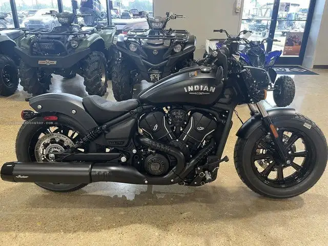 2025 Indian Scout Bobber Limited Black Smoke in Street, Cruisers & Choppers in Strathcona County - Image 3