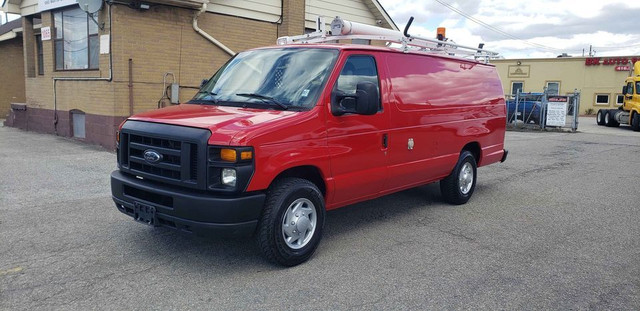 2012 Ford Econoline Cargo Van E 150 Extended , shelving, divider in Cars & Trucks in Mississauga / Peel Region