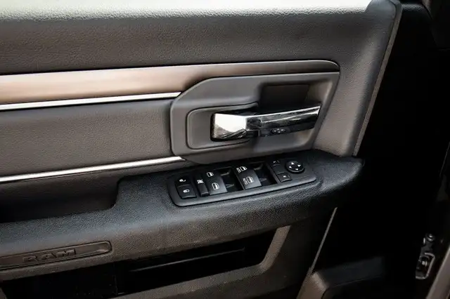 2023 Ram 1500 Classic SLT • POWER SEAT • REAR CAM in Cars & Trucks in Cornwall - Image 11