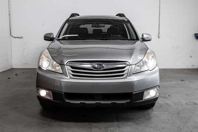 Subaru Outback Limited CUIR TOIT - Automatique 2011 in Cars & Trucks in Laval / North Shore - Image 3