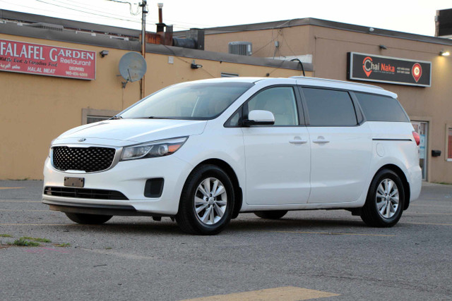 2017 Kia Sedona LX CarFax Clean+Certified+2 Year Warranty  in Cars & Trucks in Mississauga / Peel Region - Image 3