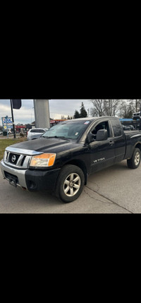 2009 Nissan Titan LE