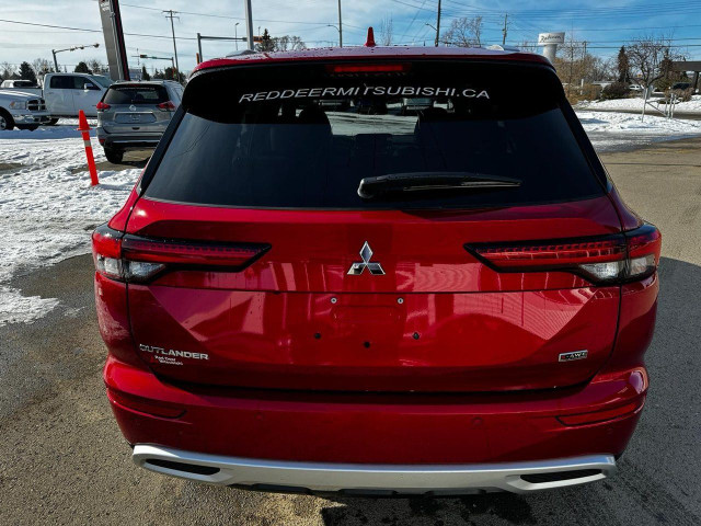 2024 Mitsubishi Outlander LE 10 YEAR FACTORY WARRANTY in Cars & Trucks in Red Deer - Image 4