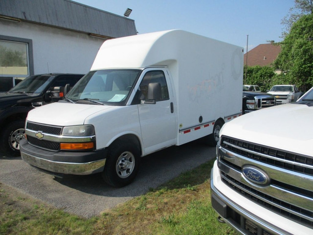 2014 Chevrolet Fourgonnette commerciale tronquée Express  cube 1 in Cars & Trucks in Laval / North Shore
