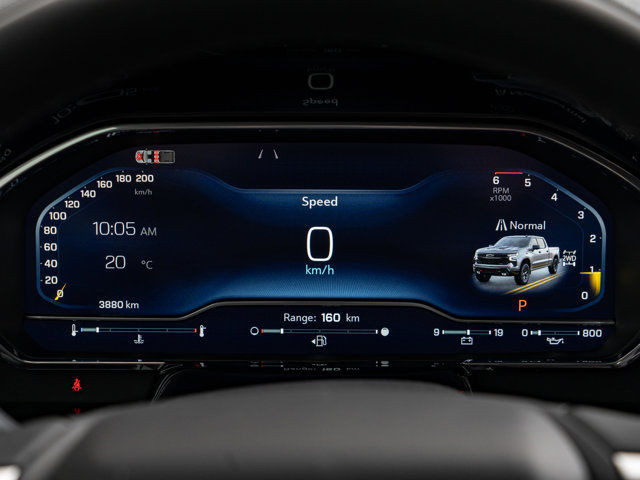 2025 Chevrolet Silverado 1500 LT Trail Boss in Cars & Trucks in Barrie - Image 3