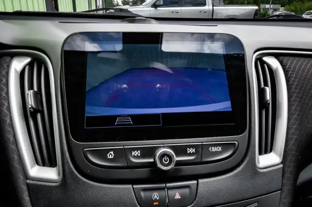 2022 Chevrolet Malibu LT • REMOTE START • LED LIGHTS • CP/AA in Cars & Trucks in Kingston - Image 24
