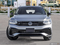 This Volkswagen Tiguan boasts a Intercooled Turbo Regular Unleaded I-4 2.0 L/121 engine powering thi... (image 1)