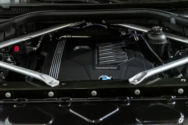2023 BMW X5 xDrive40i | Luxe familial | Premium | Sièges in Cars & Trucks in City of Montréal - Image 10