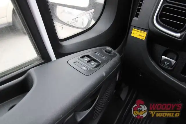 2025 WESTFALIA WAVE SKYLIGHT in RVs & Motorhomes in Abbotsford - Image 10