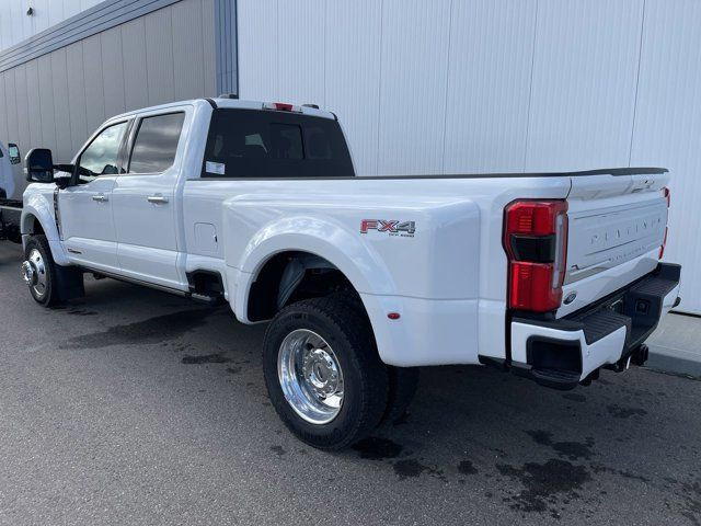 2025 Ford Super Duty F-450 DRW Platinum in Cars & Trucks in Strathcona County - Image 3