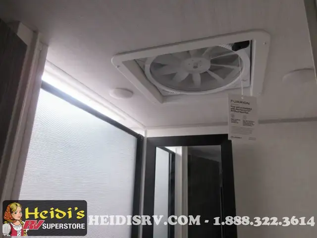 2025 FOREST RIVER RPOD 206 (REAR BATH*) in Travel Trailers & Campers in Barrie - Image 13