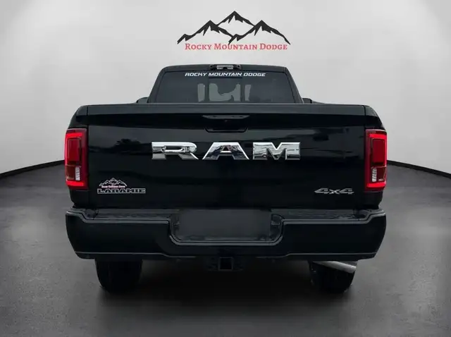 2025 RAM 3500 LARAMIE CREW CAB DIESEL LONGBOX in Cars & Trucks in Red Deer - Image 4
