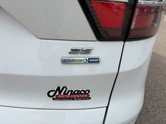 2017 Ford Escape SE AWD 2.0L EcoBoost in Cars & Trucks in Calgary - Image 3