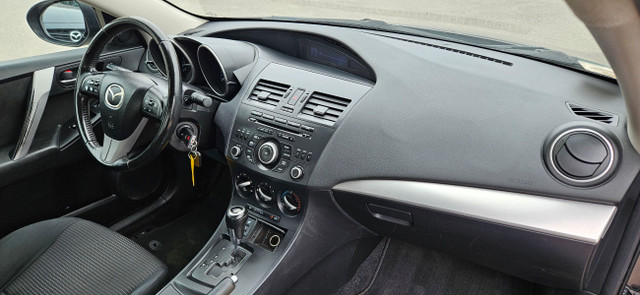 2012 Mazda Mazda3 GS-SKY in Cars & Trucks in Ottawa - Image 3
