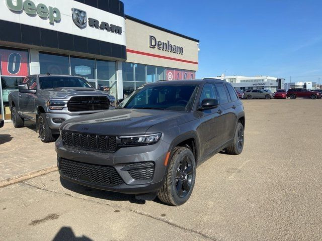 2025 Jeep Grand Cherokee Altitude in Cars & Trucks in Lloydminster