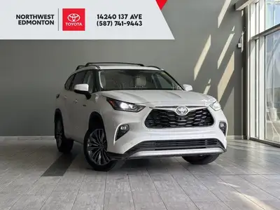 NAVIGATION, PANORAMIC ROOF, HEATED STEERING WHEEL Are you in search of an eco-friendly SUV that does...