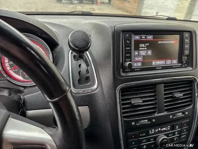 2019 Dodge Grand Caravan GT LEATHER | HEATED SEATS | HEATED S... in Cars & Trucks in London - Image 19