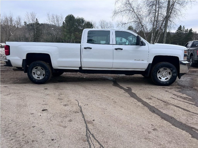  2018 Chevrolet SILVERADO 2500HD 4x4 in Cars & Trucks in Lanaudière - Image 4