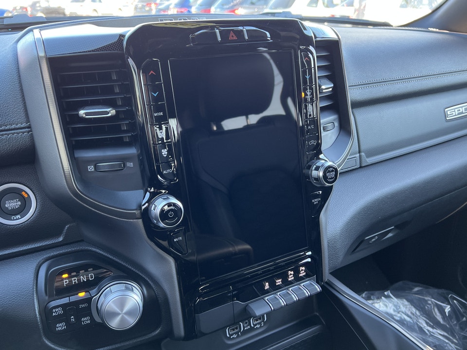 2022 Ram 1500 SPORT