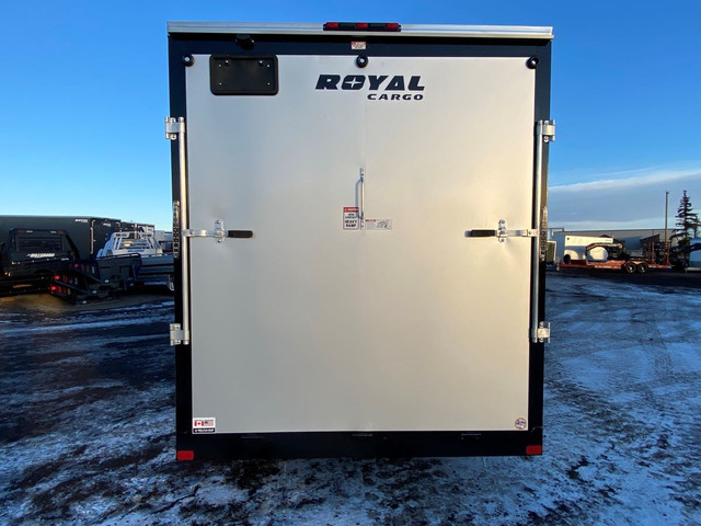 2024 RoyalCargo LCHT35-718V-86 Enclosed Cargo Trailer in Cargo & Utility Trailers in Edmonton - Image 4